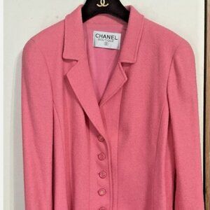 CHANEL Boutique Vintage Barbie Pink Tweed Jacket Coat CC Logo Buttons